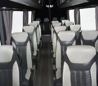 Mercedes-Benz Sprinter 518CDI wnętrze